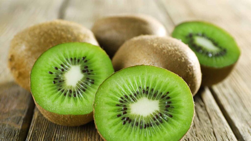 Kiwi Fruit Has 9 Health Benefits