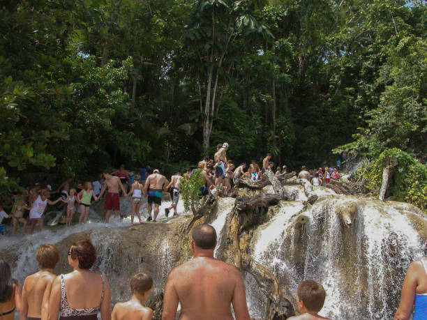 dunn's river falls jamaica